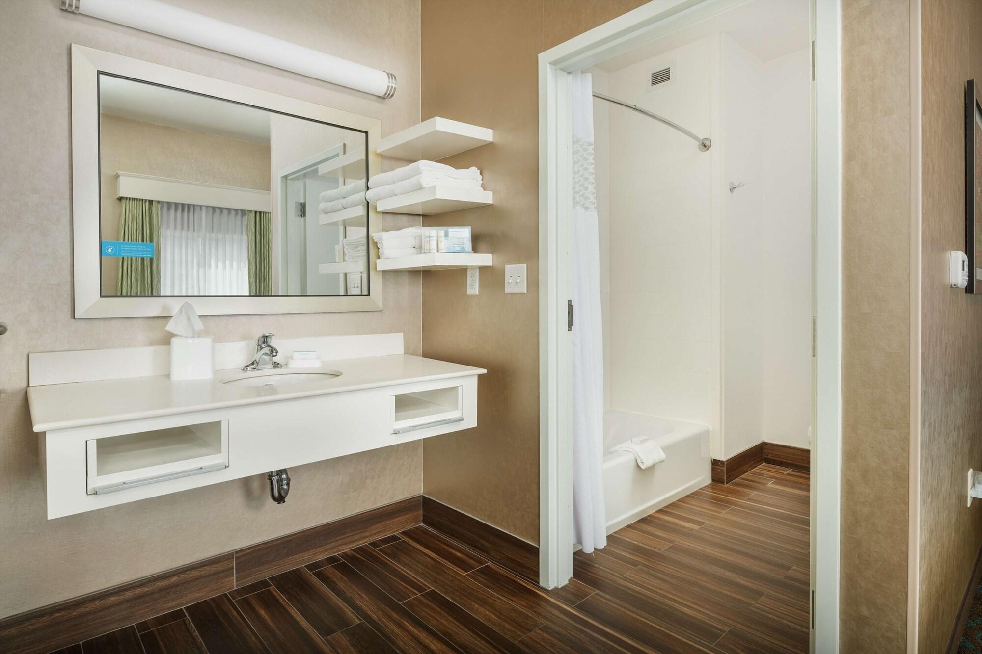 Hampton Inn & Suites Portland/Hillsboro-Evergreen Park Eksteriør bilde