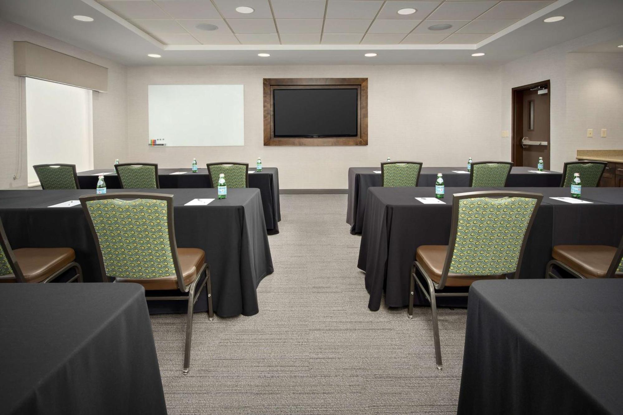 Hampton Inn & Suites Portland/Hillsboro-Evergreen Park Eksteriør bilde